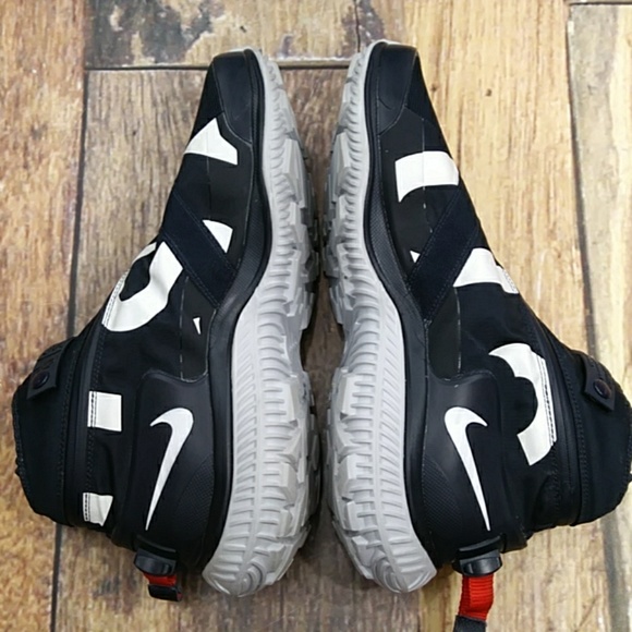 Team USA Olympic Athlete Issued 2018 Medal Stand - Picture 4 of 8